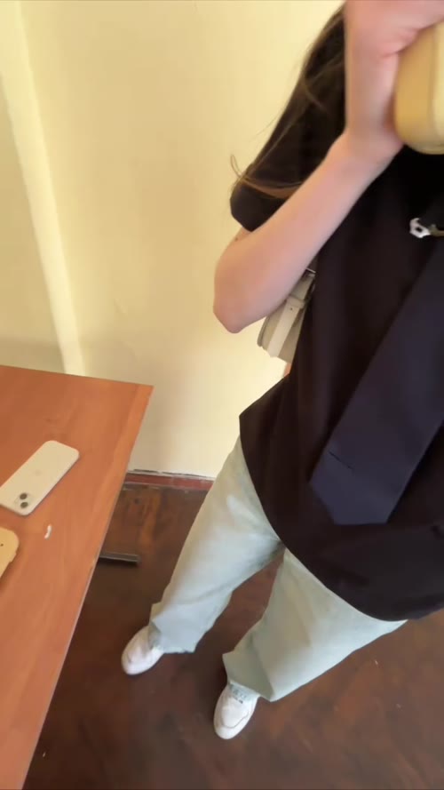 Video AgAD3XIAAq0AAThJ_d1d89c30-4f3c-4c53-9541-3648ca08482c.mov